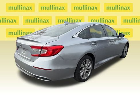 Used 2018 Honda Accord LX image 10