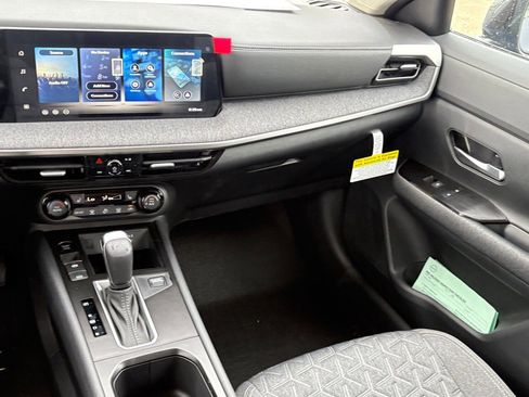 New 2026 Nissan Kicks SV image 12