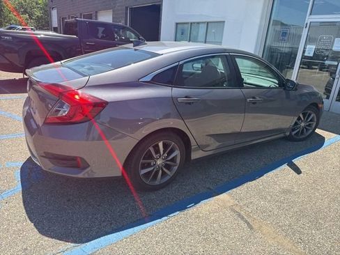 Used 2019 Honda Civic EX image 5
