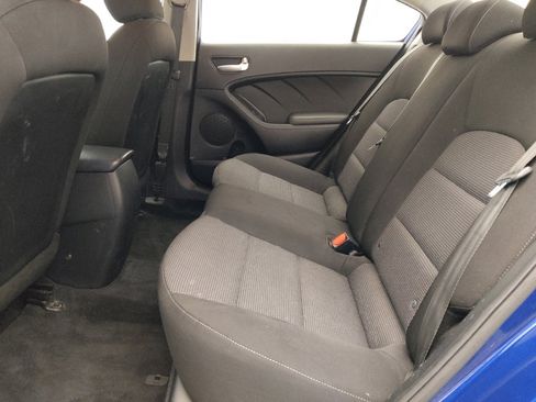 Used 2017 Kia Forte LX image 18