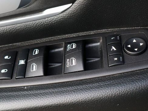 Used 2021 RAM 1500 Lone Star image 15