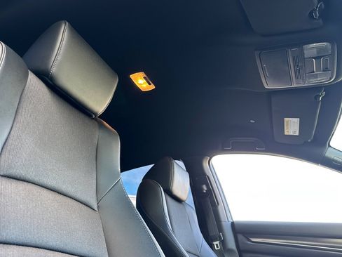 Used 2022 Honda Accord Sport image 15