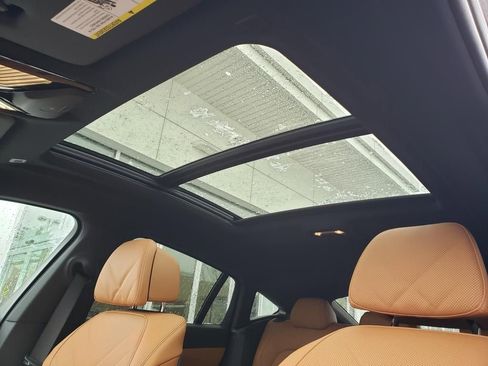 New 2026 BMW X6 xDrive40i w/ Climate Comfort Package image 22