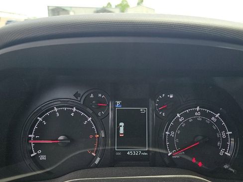 Used 2022 Toyota 4Runner SR5 Premium w/ TRD Black Wheel Package (TMS) AWD/4WD image 10