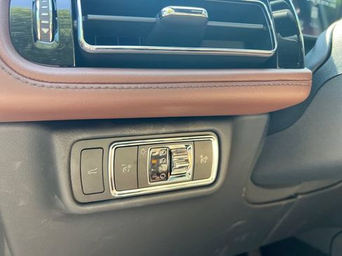 New 2026 Lincoln Aviator Reserve AWD/4WD image 34