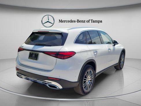 Certified 2026 Mercedes-Benz GLC 300 image 3