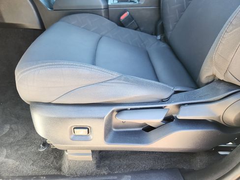 Used 2024 Toyota Tacoma SR image 12