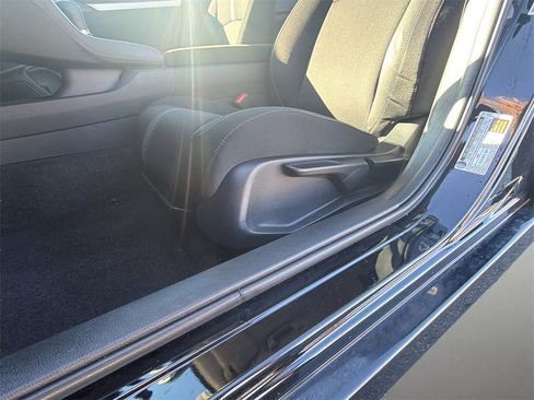 Used 2017 Honda Civic EX image 5