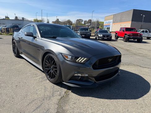 Used 2017 Ford Mustang GT Premium w/ GT Performance Package image 7