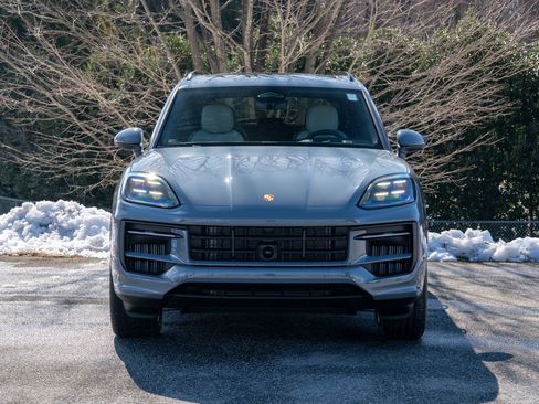 New 2026 Porsche Cayenne image 10