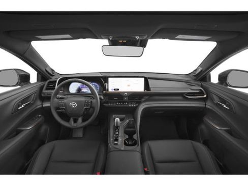 Used 2023 Toyota Crown Platinum AWD/4WD image 8