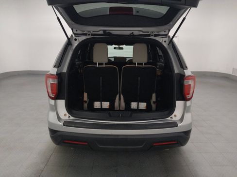 Used 2018 Ford Explorer FWD image 29