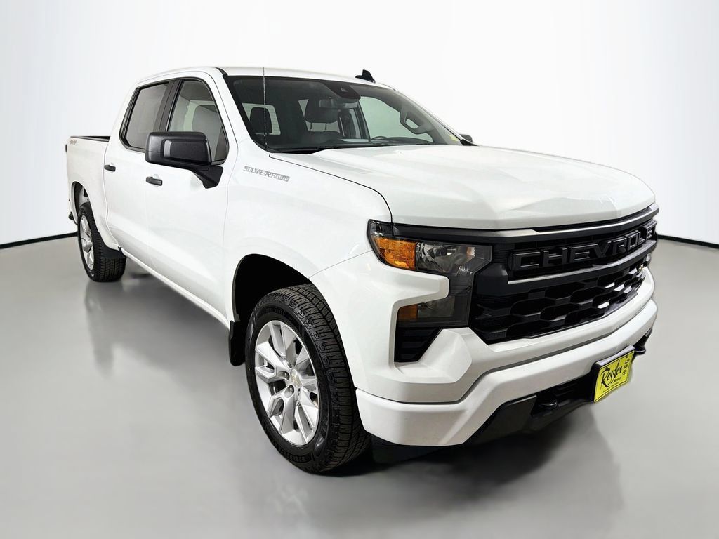 Used 2022 Chevrolet Silverado 1500 Custom AWD/4WD image 4