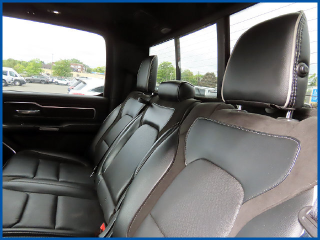 Used 2025 RAM 1500 Laramie w/ Sport Appearance Package AWD/4WD image 11