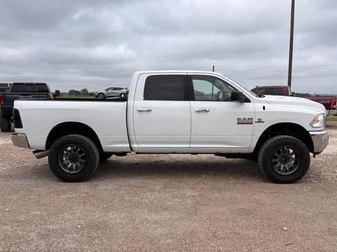 Used 2018 RAM 2500 SLT AWD/4WD image 7