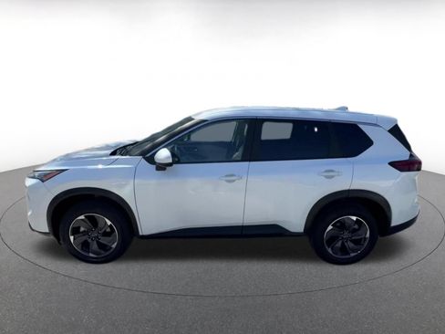 Used 2025 Nissan Rogue SV FWD image 9