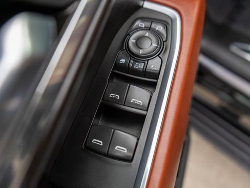 Used 2024 GMC Sierra 3500 Denali Ultimate image 18