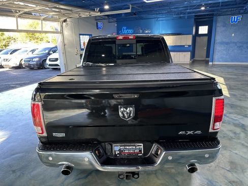 Used 2017 RAM 1500 Laramie image 12