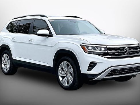 Used 2023 Volkswagen Atlas SE FWD image 2