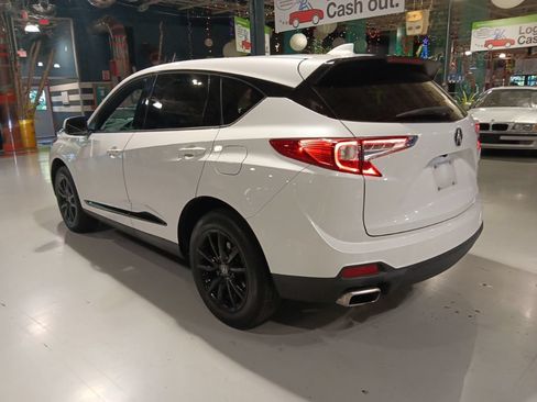 Used 2025 Acura RDX SH-AWD image 13