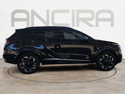 Certified 2024 Kia Sportage SX image 9