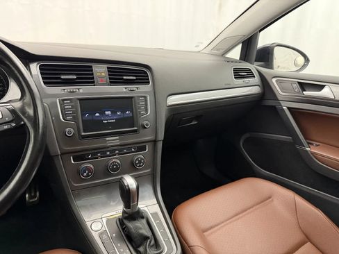 Used 2017 Volkswagen Golf Alltrack SE AWD/4WD image 18