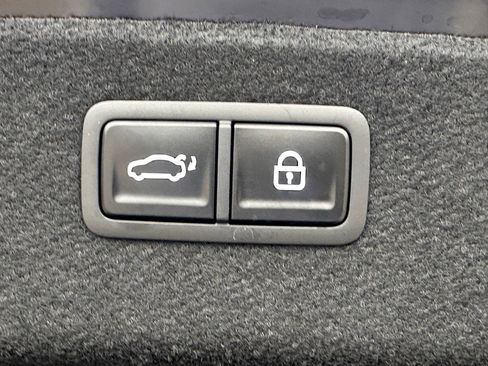 Used 2025 Genesis G80 3.5T Sport Prestige image 15