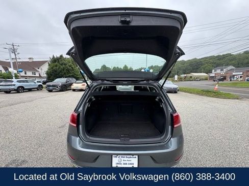 Used 2018 Volkswagen Golf SE FWD image 21