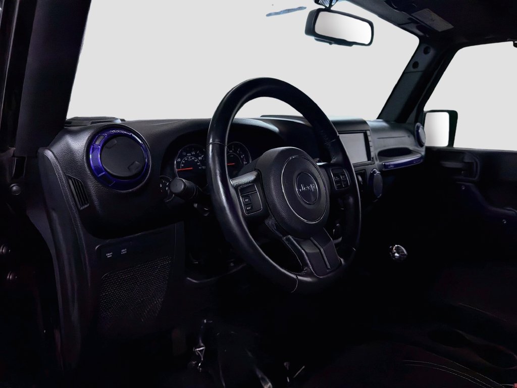 Used 2015 Jeep Wrangler Unlimited Rubicon AWD/4WD image 11