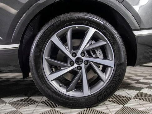 Used 2025 Genesis GV80 2.5T Select image 47