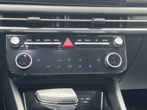 Certified 2025 Hyundai Tucson SEL FWD image 17