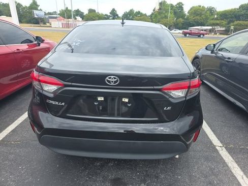 Used 2023 Toyota Corolla LE FWD image 5