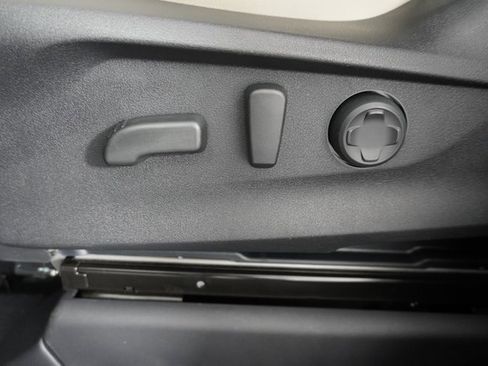 New 2025 Subaru Ascent Limited image 11