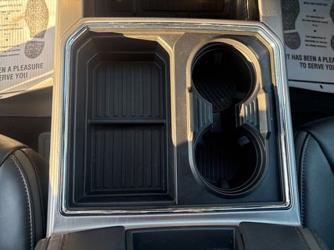 Used 2022 Ford F250 Platinum w/ Tremor Off-Road Package image 24