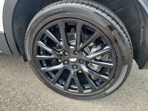 Certified 2023 Cadillac XT4 Premium Luxury AWD/4WD image 25