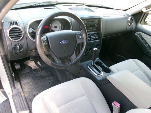 Used 2008 Ford Explorer Sport Trac XLT image 17