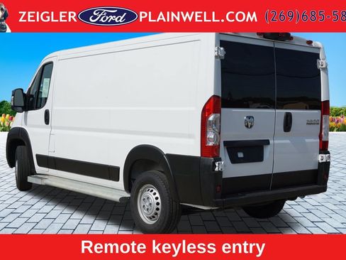 Used 2025 RAM ProMaster 2500 w/ U-Haul Equipment Group FWD image 3