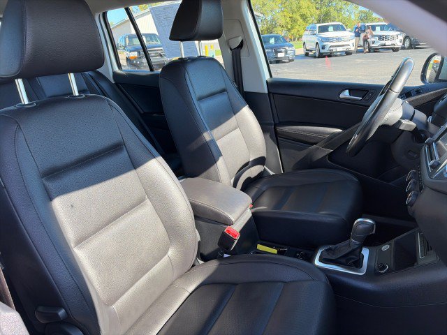 Used 2017 Volkswagen Tiguan S AWD/4WD image 19