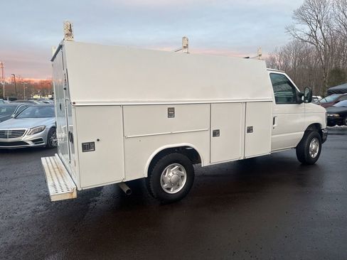 Used 2016 Ford E-350 and Econoline 350 Super Duty w/ Power Windows & Locks Group RWD image 16