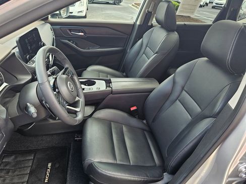 Used 2022 Nissan Rogue SL w/ SL Premium Package FWD image 20