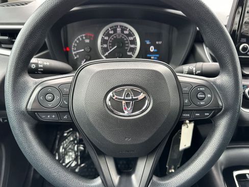 Used 2022 Toyota Corolla LE image 21
