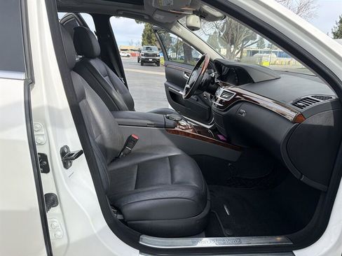 Used 2013 Mercedes-Benz S 550 image 34