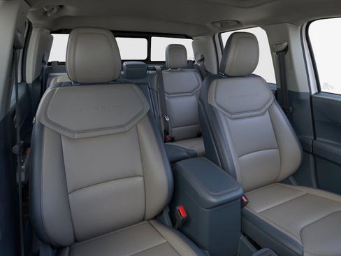 New 2025 Ford Maverick Lariat w/ 4K Tow Package image 10