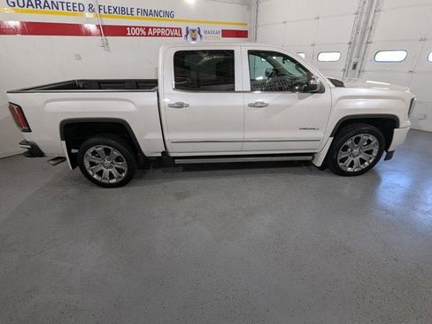 Used 2017 GMC Sierra 1500 Denali w/ Denali Ultimate Package image 8