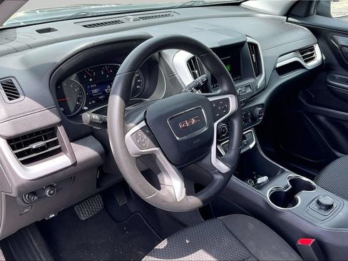 Used 2024 GMC Terrain SLE FWD image 14