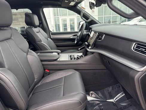 New 2026 Jeep Grand Wagoneer L Limited image 24