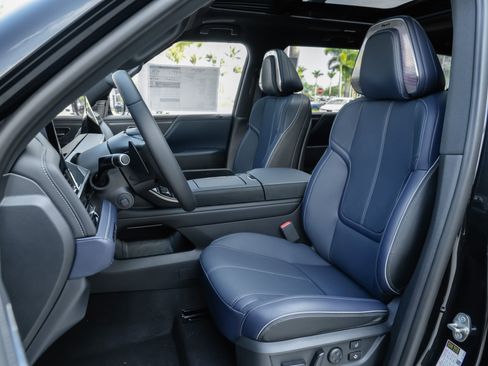 New 2026 INFINITI QX80 4WD w/ Sport Exterior Package image 8