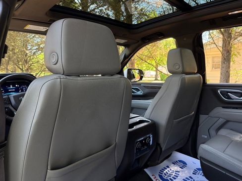 Used 2022 Chevrolet Tahoe Z71 w/ Luxury Package AWD/4WD image 52