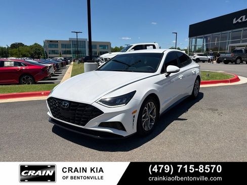 Used 2022 Hyundai Sonata SEL FWD image 1
