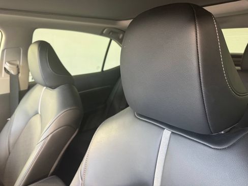 Used 2022 Toyota Camry XSE FWD image 10